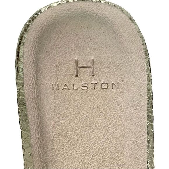 H Halston Gold Embossed Slide Sandals Sz 8 NWOB - Picture 4 of 8